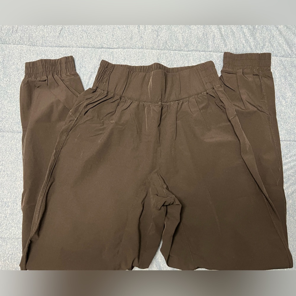 Halara High Waisted Elastic Waistband Casual Joggers